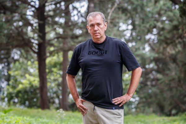 Pauletić je kvizaš, novinar i putopisac, te bivši Mostov kandidat za splitskog gradonačelnika