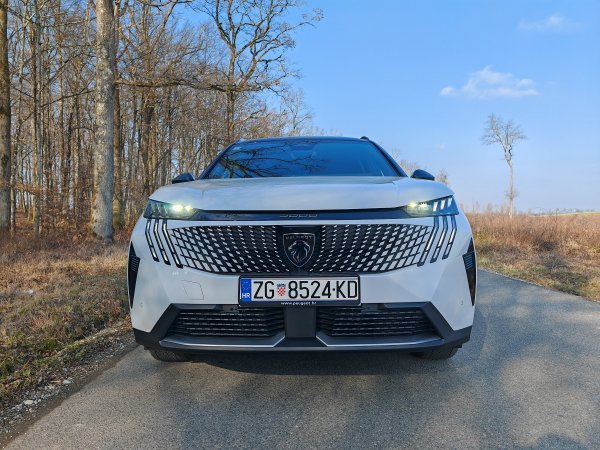 Peugeot 5008 Hybrid 136 e-DCS6 GT