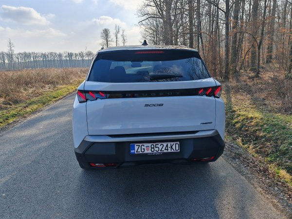 Peugeot 5008 Hybrid 136 e-DCS6 GT