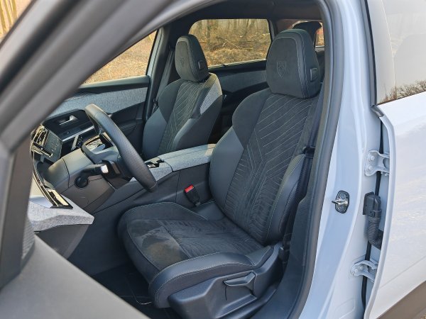 Peugeot 5008 Hybrid 136 e-DCS6 GT