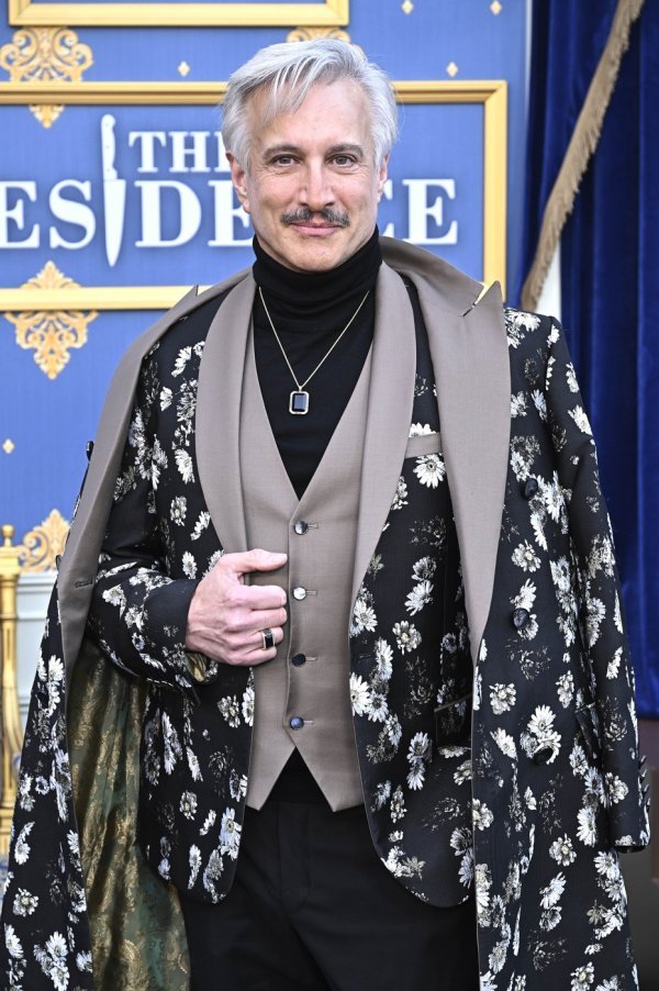 Bronson Pinchot