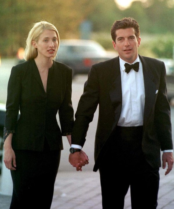 Carolyn Bessette-Kennedy i John Kennedy Jr.