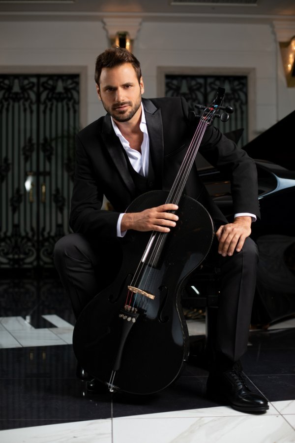 HAUSER