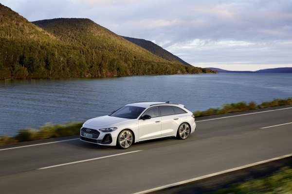 Audi A5 e-hybrid Avant