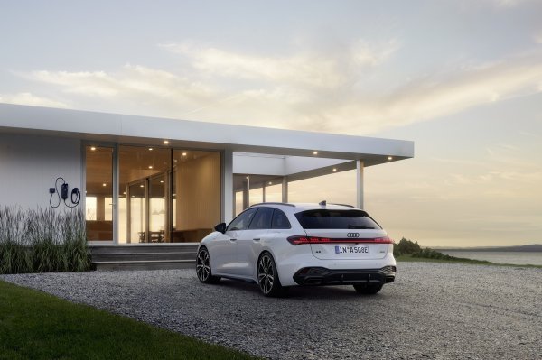 Audi A5 e-hybrid Avant