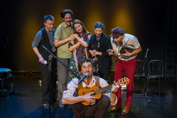 Predstava 'Mediteranski brevijar na valovima Radio Mediterana' u Gavelli