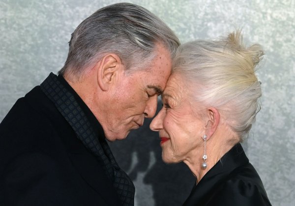 Pierce Brosnan i Helen Mirren