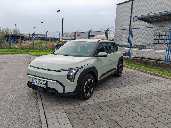 KIA EV3