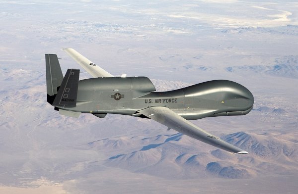 Novi sjevernokorejski dron neodoljivo podsjeća na američki RQ-4 Global Hawk