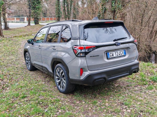 Subaru Forester 2.0i CVT Lineartronic MHEV 136 Premium