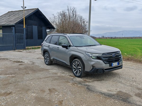 Subaru Forester 2.0i CVT Lineartronic MHEV 136 Premium