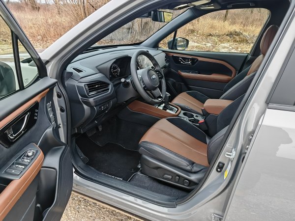 Subaru Forester 2.0i CVT Lineartronic MHEV 136 Premium