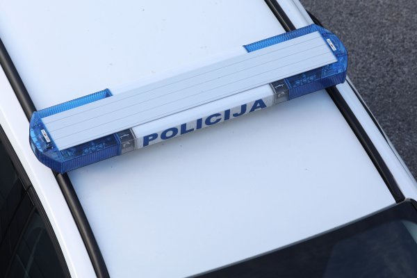 U strašnoj nesreći u Slavoniji poginule tri osobe, među njima dvoje djece