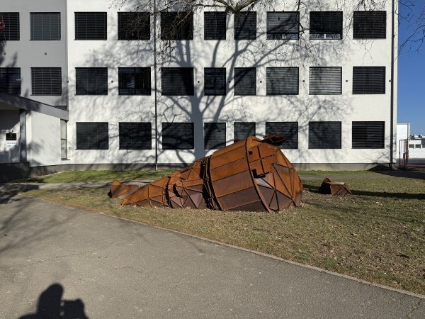 Nikola Vudrag - spomenik kralju Tomislavu danju