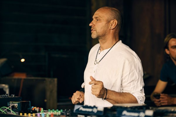 Henrik Schwarz