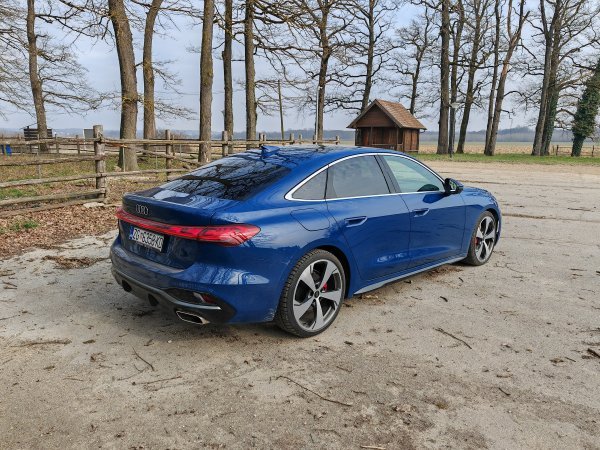 Audi A5 Limousine 40 TFSI quattro S tr