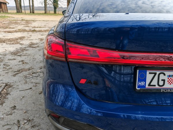 Audi A5 Limousine 40 TFSI quattro S tr