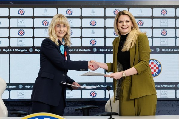 Marinka Akrap, članica uprave Hajduka i Martina Jurjević, članica uprave Westgate grupe