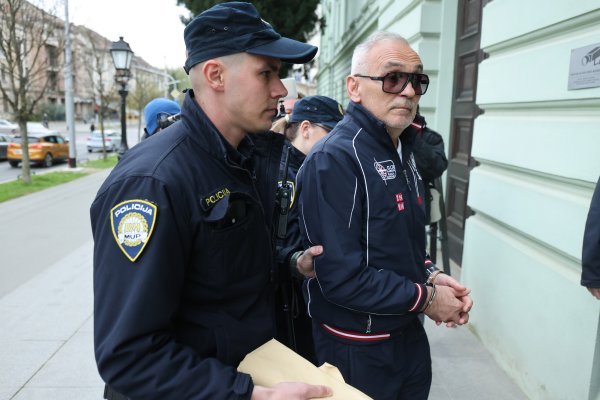 Privođenje uhićenog suca Mirka Živića na osječki Županijski sud