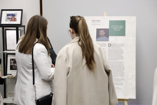 Otvorenje izložbe '30 godina nakon genocida u Srebrenici'