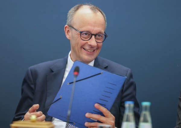 Nasmijani Friedrich Merz - prizor koji ćete rijetko vidjeti