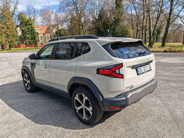 Dacia Duster Journey Hybrid 140