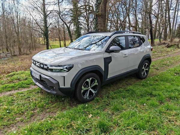 Dacia Duster Journey Hybrid 140