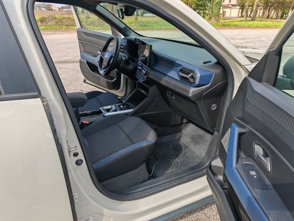Dacia Duster Journey Hybrid 140