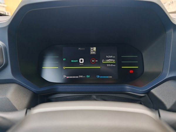 Dacia Duster Journey Hybrid 140
