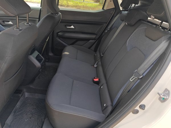 Dacia Duster Journey Hybrid 140