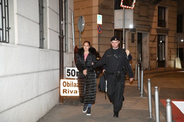 Jelena Perossa, privođenje