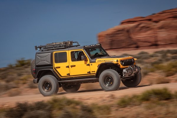Jeep® Wrangler 4xe Rubicon Sunchaser Concept