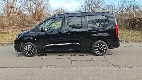 Toyota Proace City Verso Family 1.5D 130 M/T6 Long