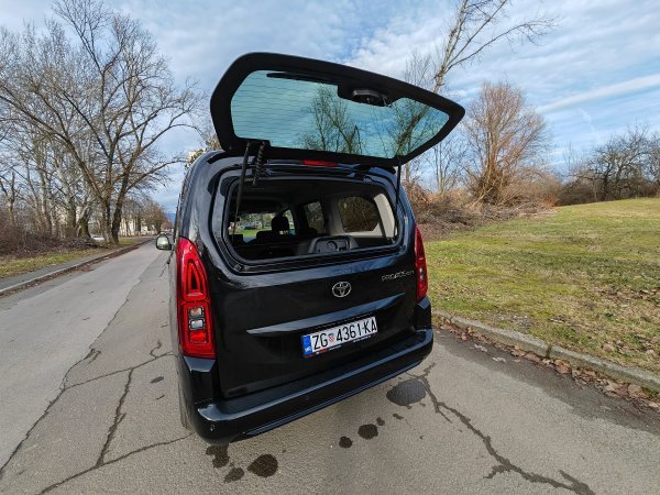 Toyota Proace City Verso Family 1.5D 130 M/T6 Long