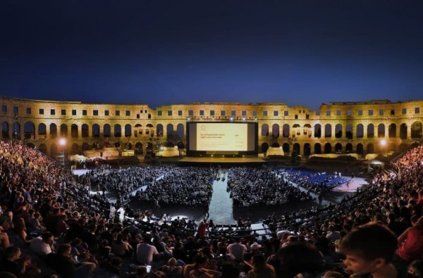 Više detalja dostupno je mrežnim stranicama festivala