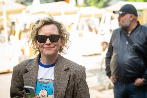 Ivana Kekin s građanima u centru Zagreba