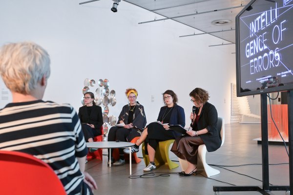 Nina Obuljen Koržinek i autorice hrvatskog koncepta za Venecijansko bijenale