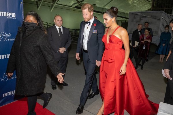 Meghan Markle u Carolina Herrera haljini