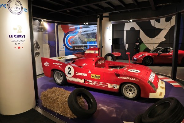 Alfa Romeo 33 TT 12