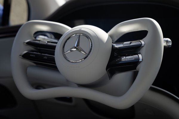 Mercedes-Benz 'Steer-by-wire' upravljanje