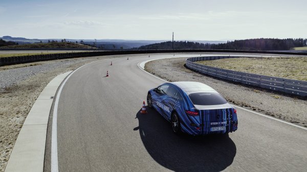 Mercedes-Benz 'Steer-by-wire' upravljanje