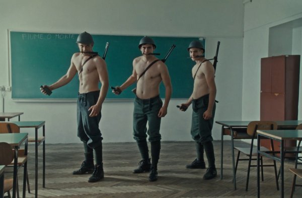 Film kroz izrazito inovativan stil progovara o fascinantnoj i široj javnosti nepoznatoj povijesnoj epizodi