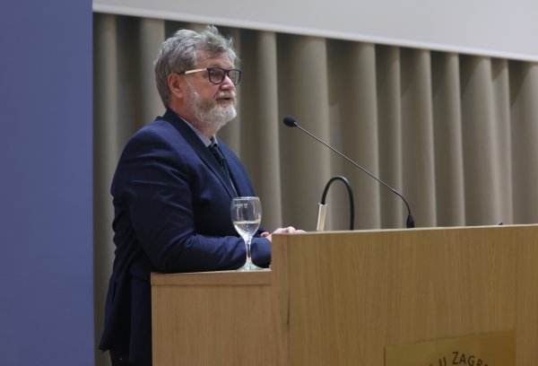 Akademik Bojan Jelaković