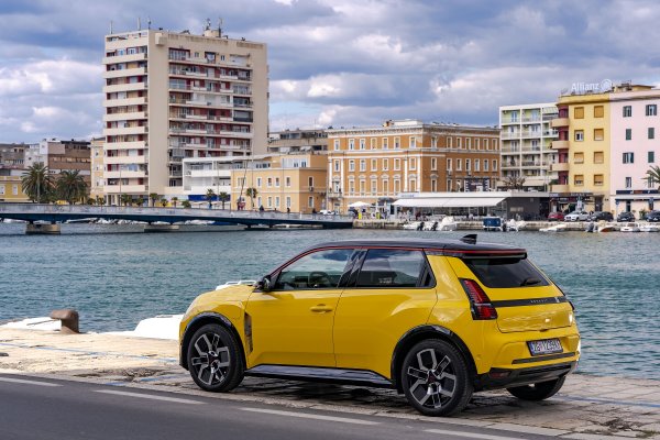 Renault R5 E-Tech Iconic Cinq 150 HP Comfort