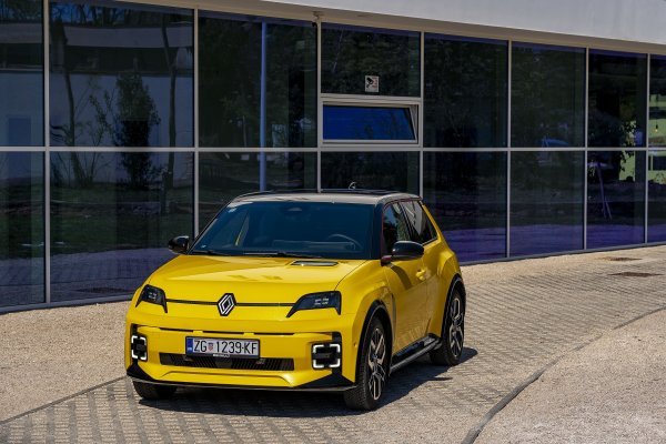 Renault R5 E-Tech Iconic Cinq 150 HP Comfort