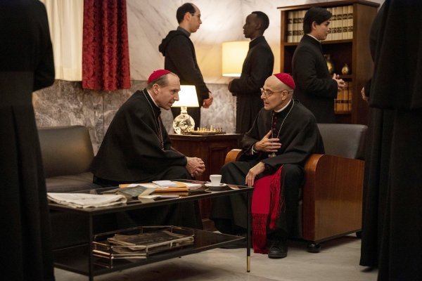 Stanley Tucci utjelovio je američkog kardinala Bellinija 