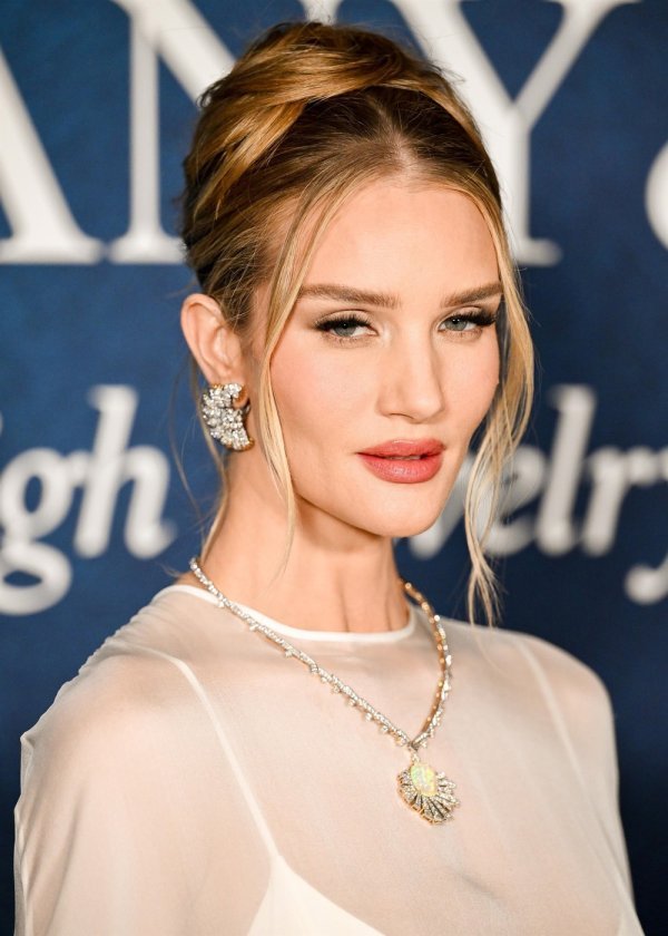 Rosie Huntington-Whiteley