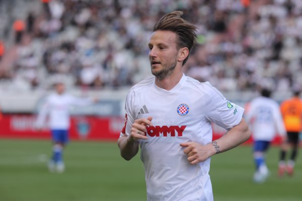 Ivan Rakitić reagirao na napise da se nudi Sevilli; evo što kaže o svemu