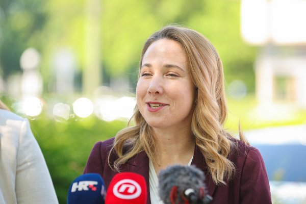 Selak Raspudić videom odgovorila Rudan: Dobro, kaj glumiš, idi kuhaj ručak