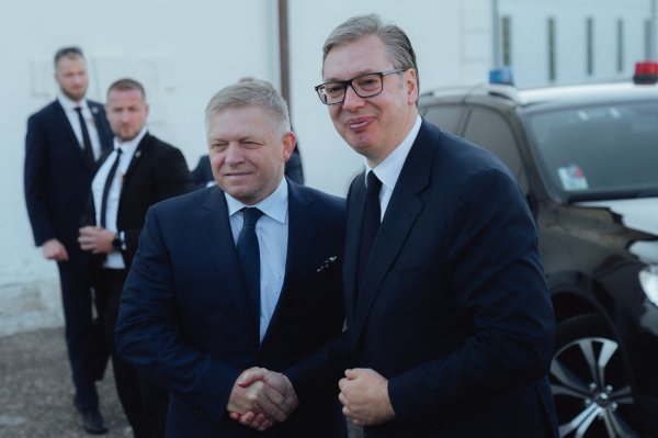 Robert Fico i Aleksandar Vučić